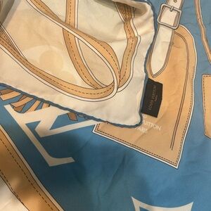 Lovely silk Louis Vuitton Scarf